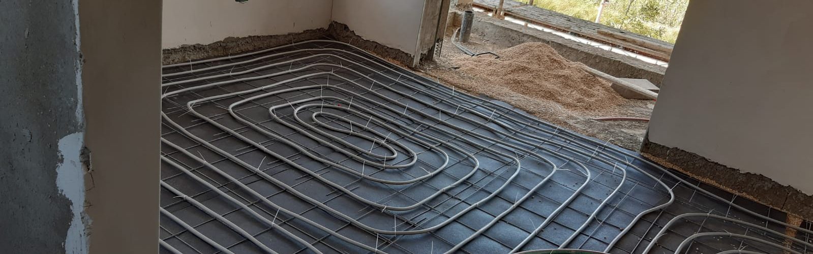 התקנת חימום תת רצפתי על בסיס מים בתלמי אליעזר